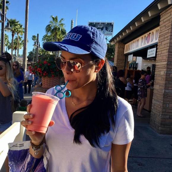 Meet your Posher, Danielle - Picture 1 of 1